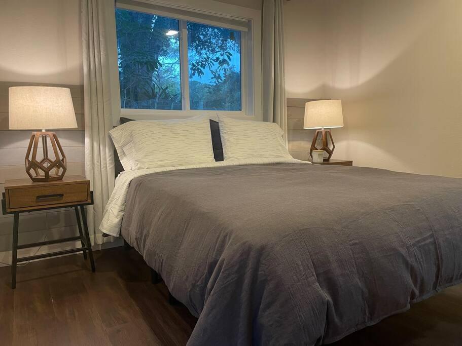 Apartment Shares Courtyard Luxury - New! *