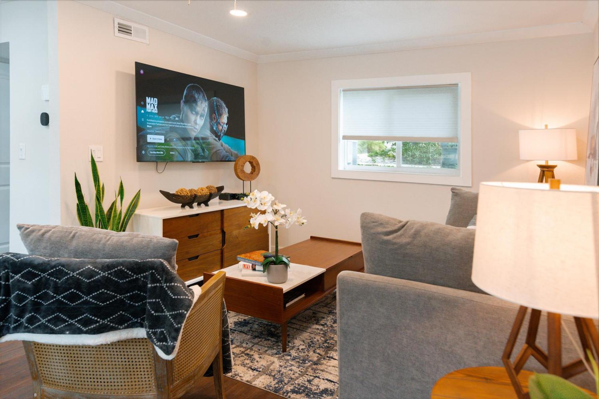 Shares Courtyard Luxury - New! Apartment Rockledge